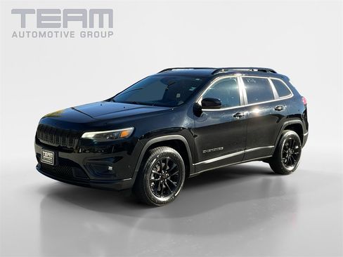 Certified 2023 Jeep Cherokee Altitude Lux image 3
