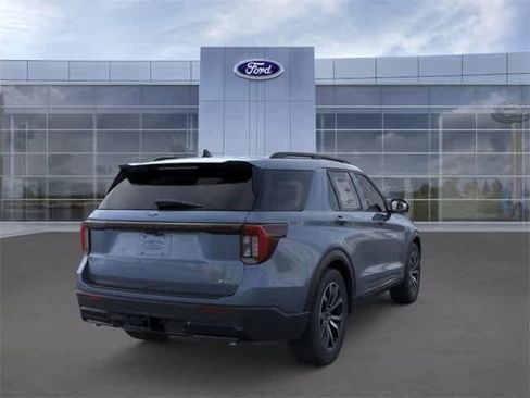 New 2026 Ford Explorer ST-Line image 8