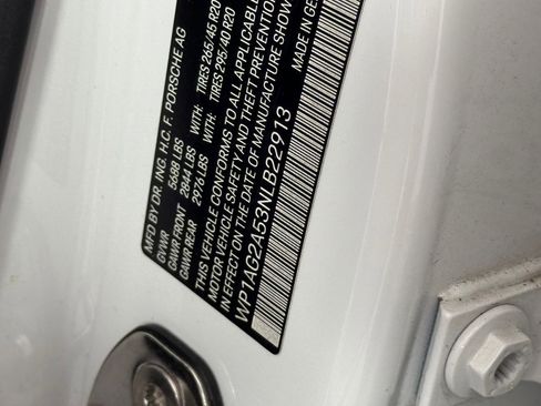 Used 2022 Porsche Macan S image 27