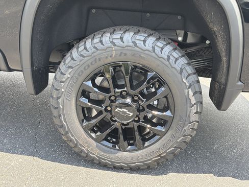 New 2026 Chevrolet Silverado 3500 LTZ AWD/4WD image 19