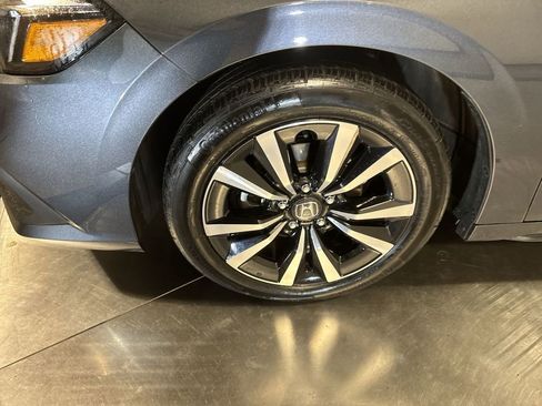 Used 2023 Honda Civic EX-L image 11