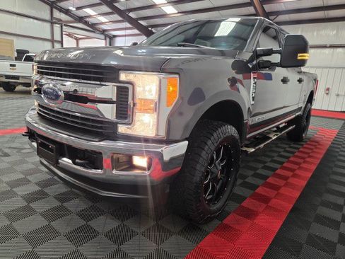 Used 2017 Ford F250 XLT w/ XLT Value Package AWD/4WD image 20