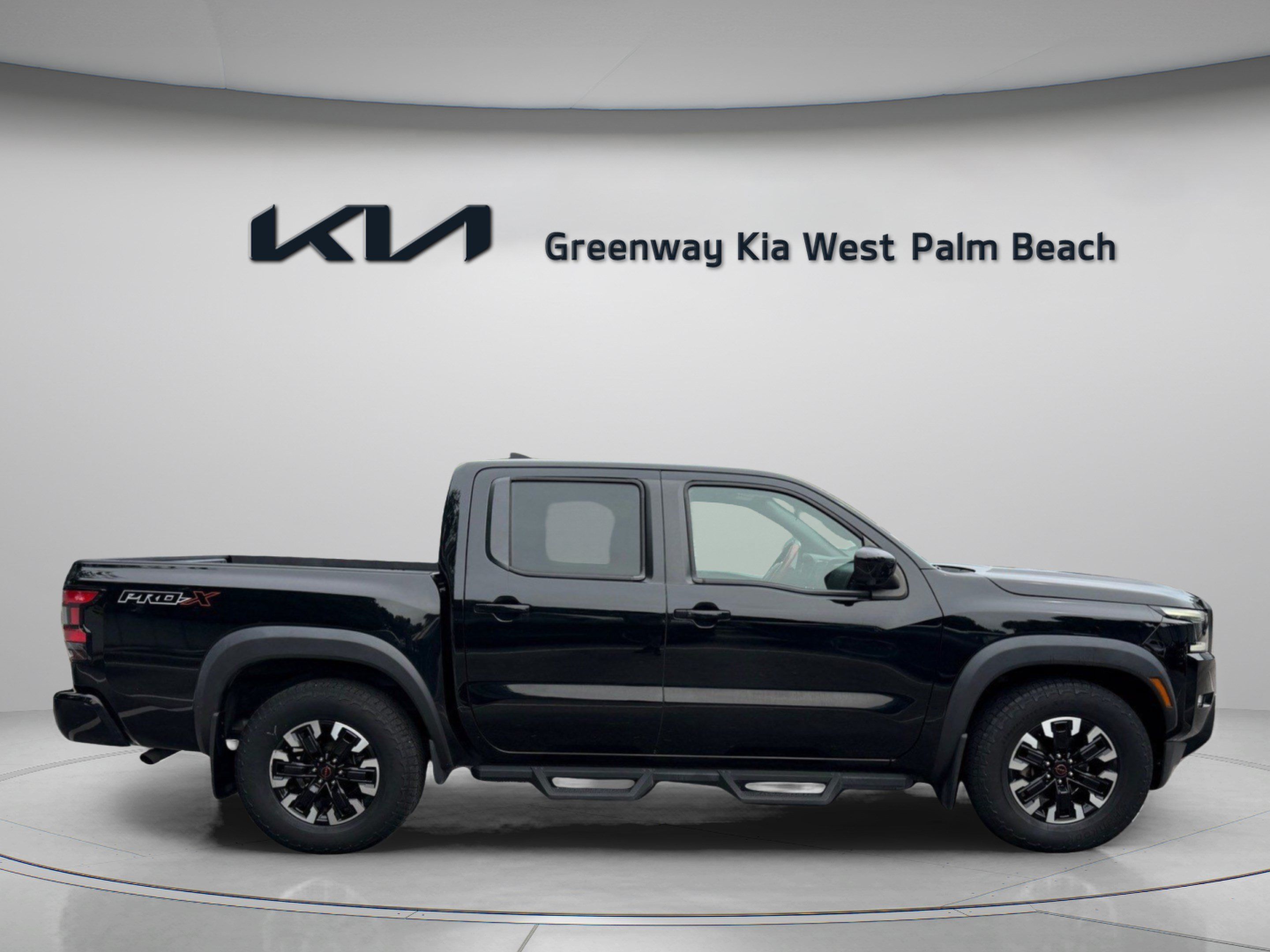 Used 2023 Nissan Frontier Pro-X w/ Pro Convenience Package RWD image 8