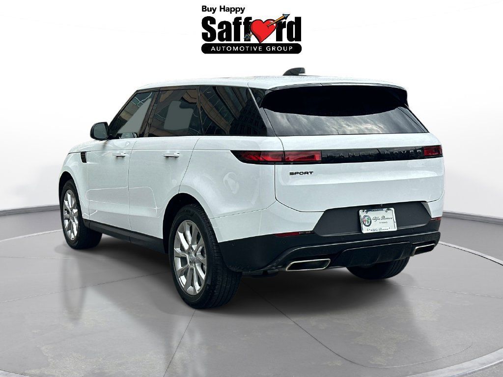 Used 2025 Land Rover Range Rover Sport SE AWD/4WD image 6