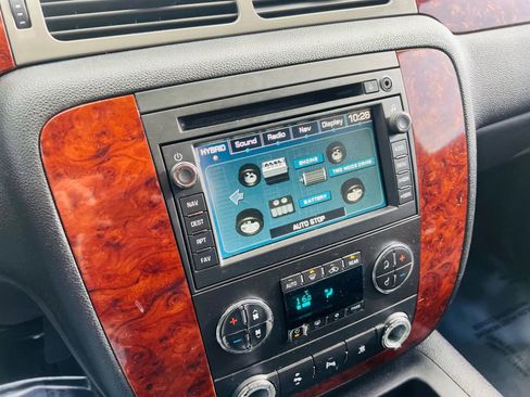 Used 2009 Chevrolet Tahoe 4WD Hybrid image 30