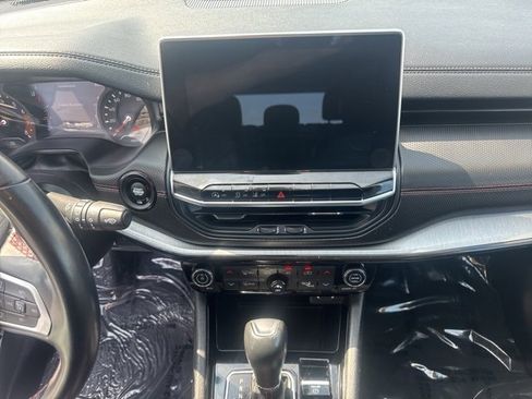 Used 2022 Jeep Compass Trailhawk w/ Trailhawk Convenience Group image 11