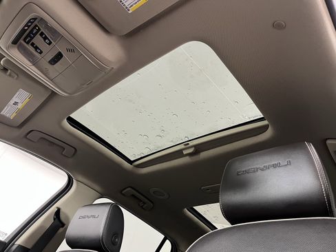 Used 2019 GMC Acadia Denali w/ Technology Package image 18