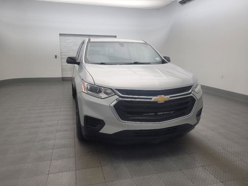 Used 2021 Chevrolet Traverse LS FWD image 14