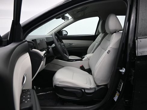 New 2026 Hyundai Tucson SE image 25