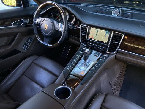 Used 2016 Porsche Panamera 4S w/ Premium Package Plus image 2
