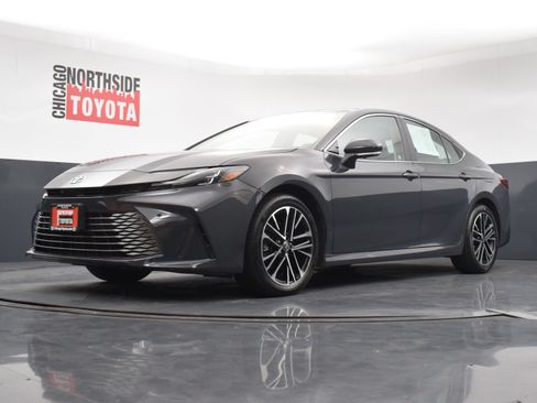 Used 2025 Toyota Camry XLE w/ Premium Plus Package AWD/4WD image 39