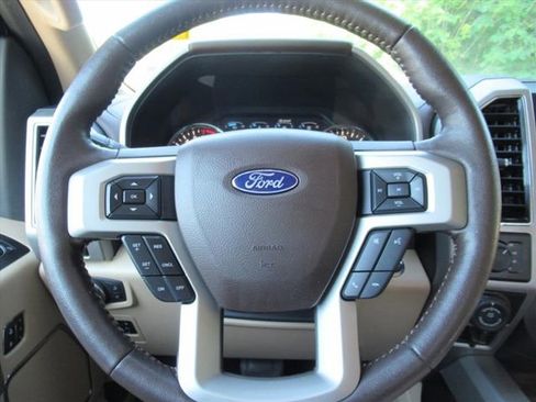 Used 2019 Ford F150 Lariat AWD/4WD image 21
