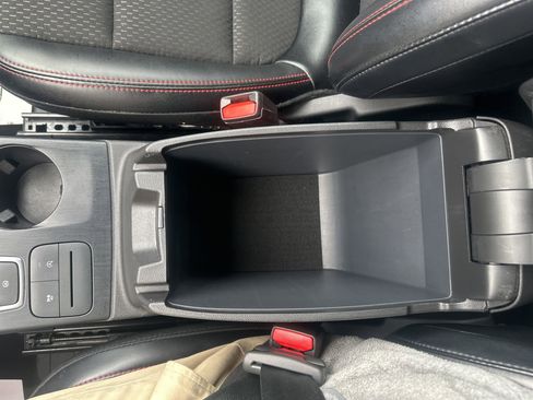 Used 2025 Ford Escape ST-Line image 31