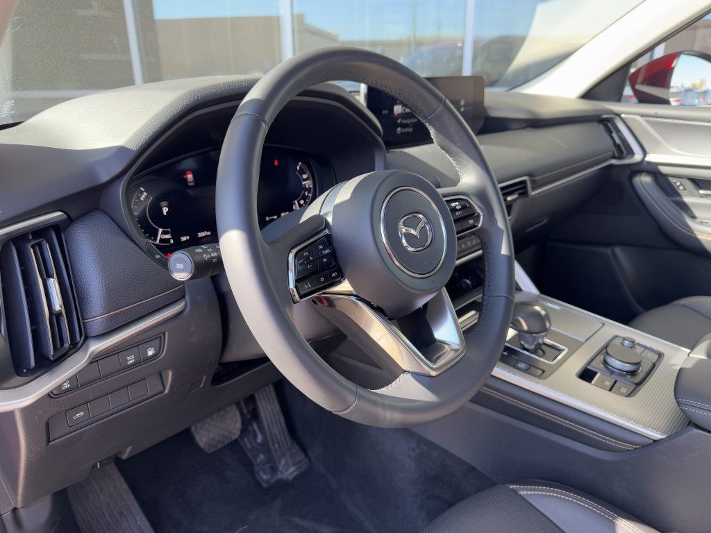 Used 2024 MAZDA CX-90 Plug-In Hybrid w/ Preferred AWD/4WD image 29
