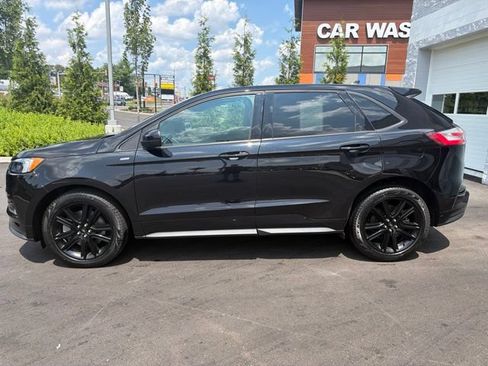 Certified 2024 Ford Edge ST-Line AWD/4WD image 3