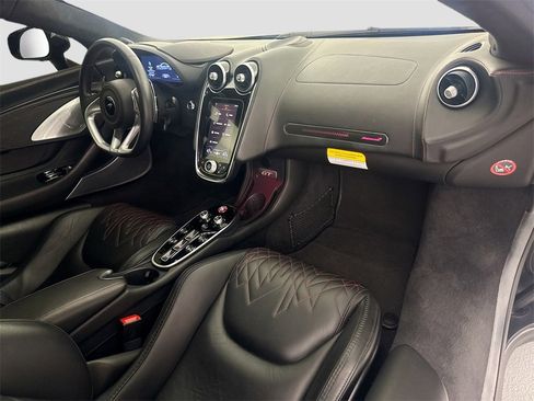 Used 2023 McLaren GT image 30