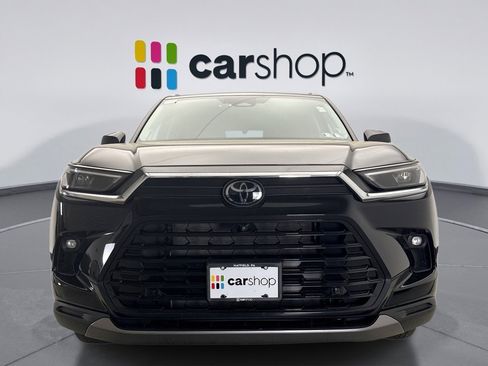 Used 2024 Toyota Grand Highlander AWD image 8