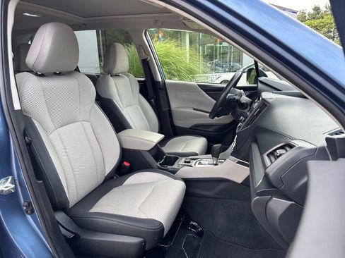 Used 2024 Subaru Forester Premium AWD/4WD image 8