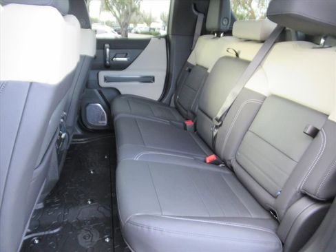 New 2026 GMC Hummer EV 4x4 Crew Cab image 31