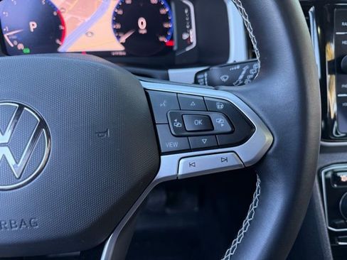 Used 2021 Volkswagen Atlas Cross Sport SEL image 23