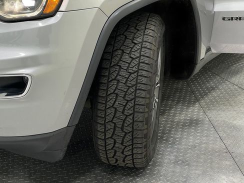 Used 2020 Jeep Grand Cherokee Limited w/ Premium Lighting Group image 36