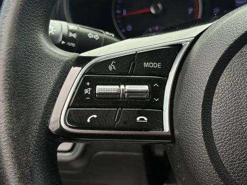 Used 2019 Kia Forte LXS FWD image 27