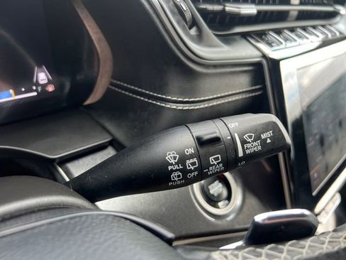 Used 2022 Jeep Grand Cherokee L Laredo AWD/4WD image 27