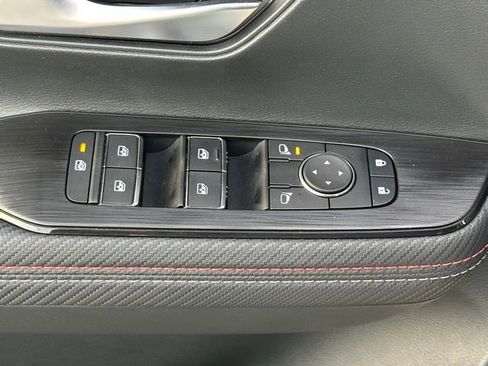 Certified 2025 Nissan Kicks SR AWD/4WD image 22