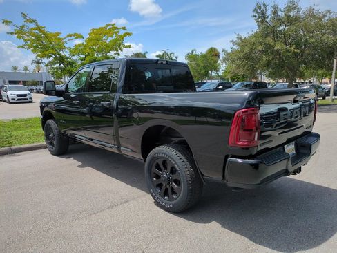 New 2026 RAM 2500 Big Horn AWD/4WD image 7