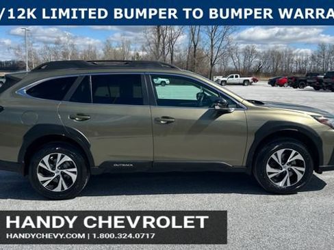Used 2024 Subaru Outback Premium AWD/4WD image 2