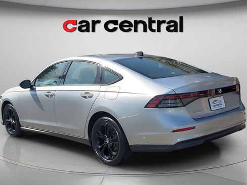 Used 2025 Honda Accord SE image 3