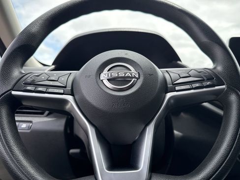 Used 2023 Nissan Altima 2.5 SV FWD image 25