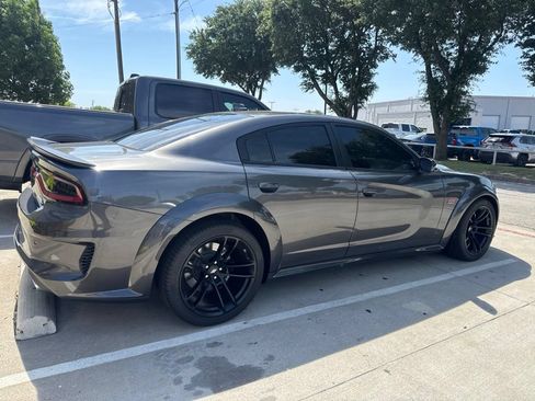 Used 2023 Dodge Charger Scat Pack RWD image 2