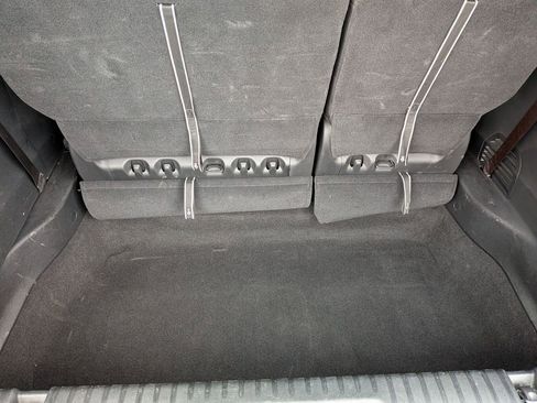 Used 2025 Chrysler Pacifica Select image 26