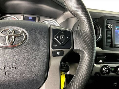 Used 2016 Toyota Tacoma SR5 w/ Towing Package RWD image 24
