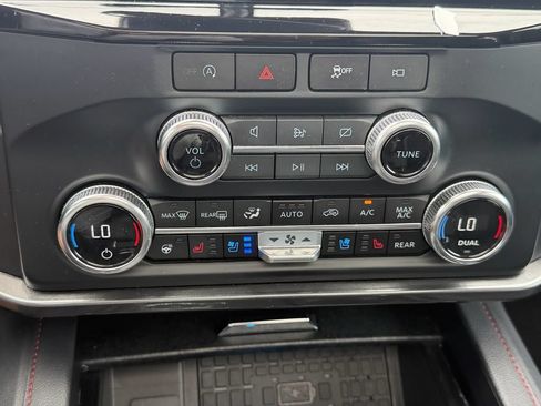 Used 2023 Ford Expedition Max Limited RWD image 27