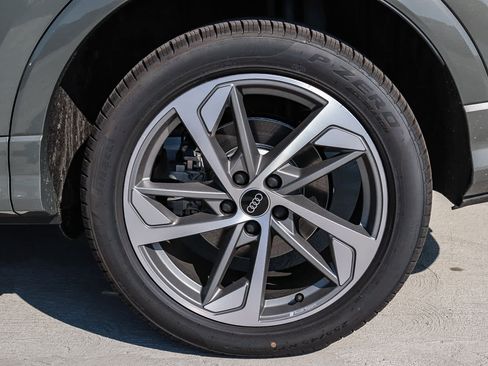New 2025 Audi Q3 2.0T Premium image 13