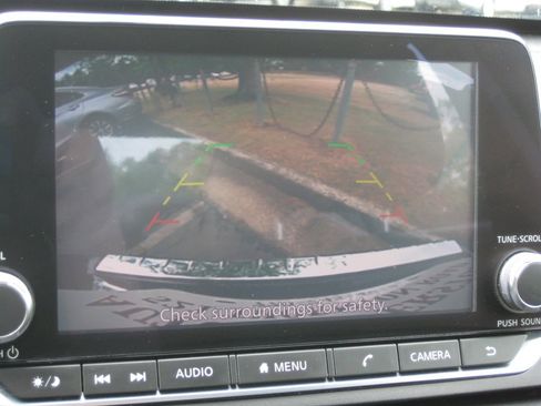 Used 2019 Nissan Altima 2.5 SR FWD image 34