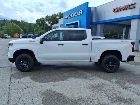 Used 2023 Chevrolet Silverado 1500 LT Trail Boss w/ Protection Package AWD/4WD image 7