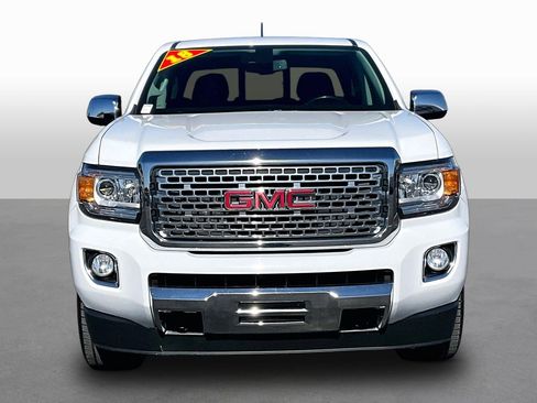 Used 2018 GMC Canyon Denali image 3