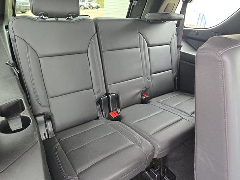Used 2025 Chevrolet Tahoe Z71 AWD/4WD image 12