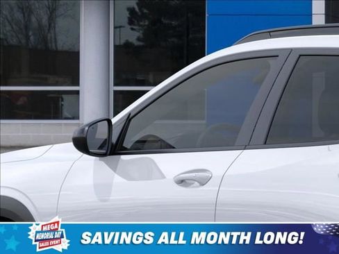 New 2026 Chevrolet Trax LT w/ Driver Confidence Package FWD image 12