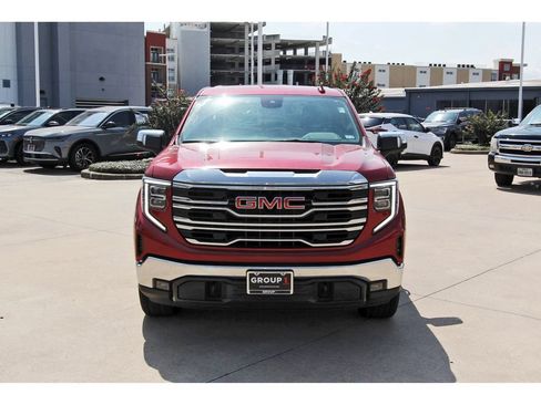 Used 2026 GMC Sierra 1500 SLT RWD image 2
