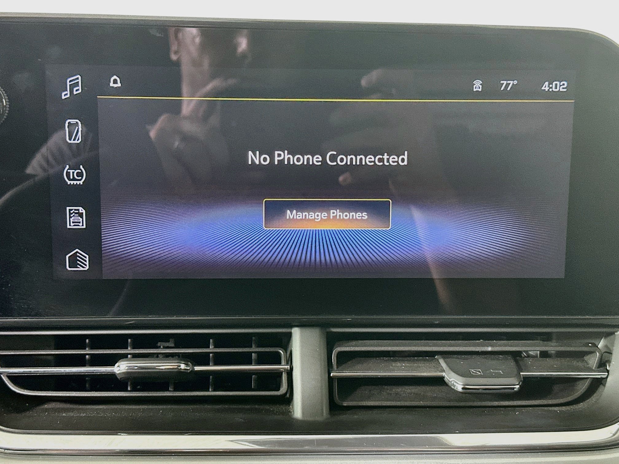 Used 2025 Chevrolet Trax LT FWD image 21