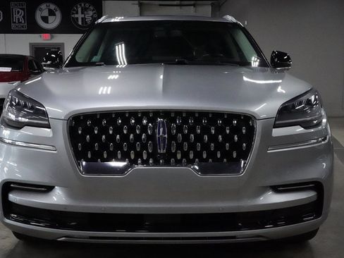 Used 2023 Lincoln Aviator Grand Touring AWD/4WD image 8