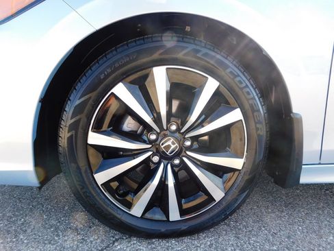 Used 2023 Honda Civic EX image 10