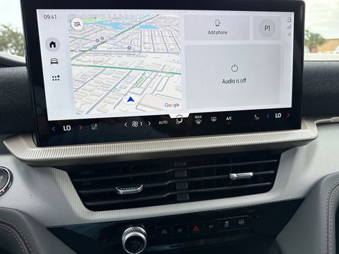 New 2026 Ford Explorer Active w/ Active Comfort Package image 9