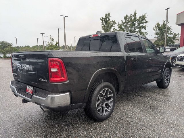 Used 2026 RAM 1500 Laramie AWD/4WD image 4