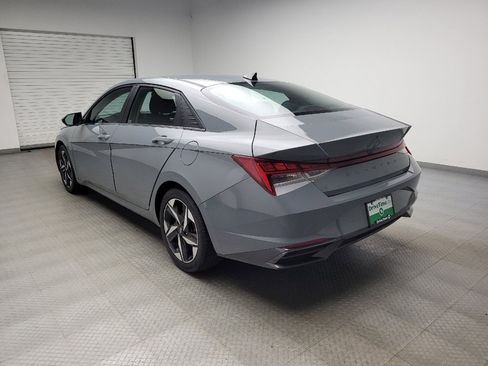 Used 2021 Hyundai Elantra SEL w/ Convenience + Premium Package FWD image 5