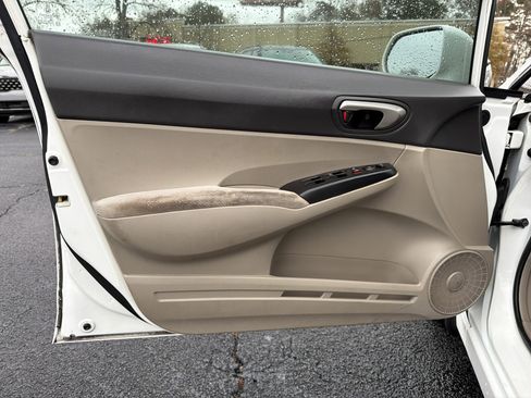 Used 2010 Honda Civic LX image 10